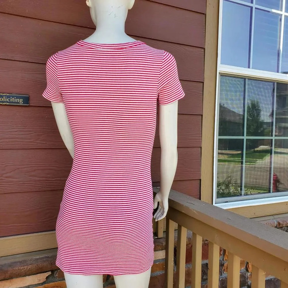 J Roberts Magenta Pink and White Striped Bodycon Mini Dress Size Medium NWOT - Picture 12 of 13